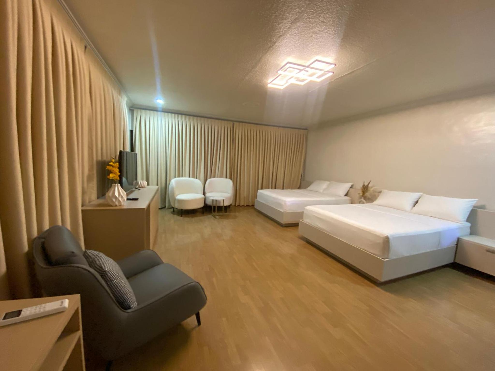 Honey Suite Room Inside Bee Cafe Cebu at Ayala Area