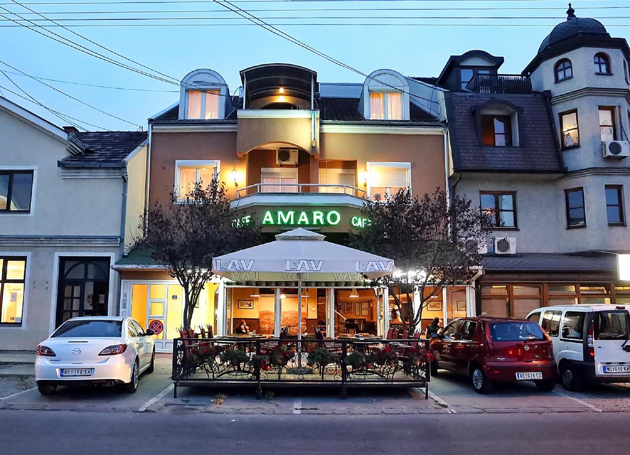 Amaro Rooms