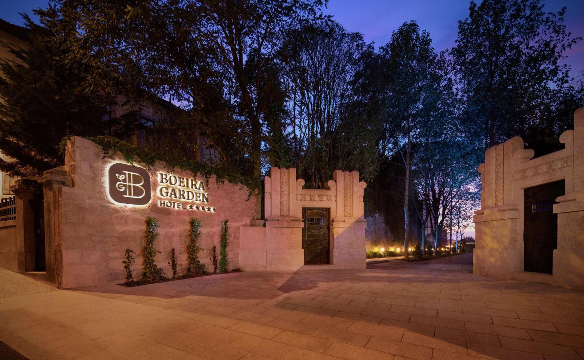 Boeira Garden Hotel Porto Gaia, Curio Collection by Hilton