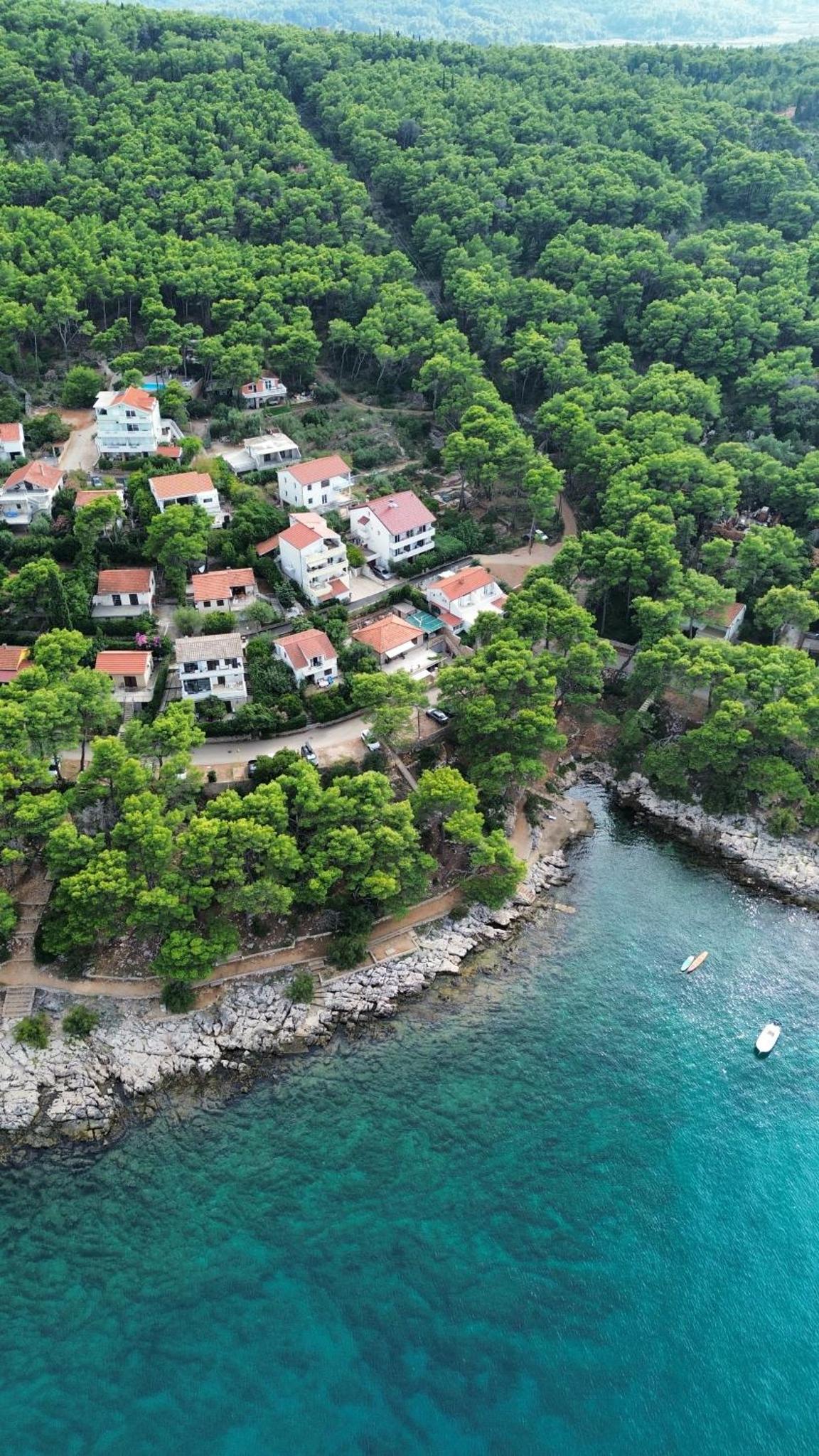 Lazaneo Seafront Apartments, Jelsa Hvar