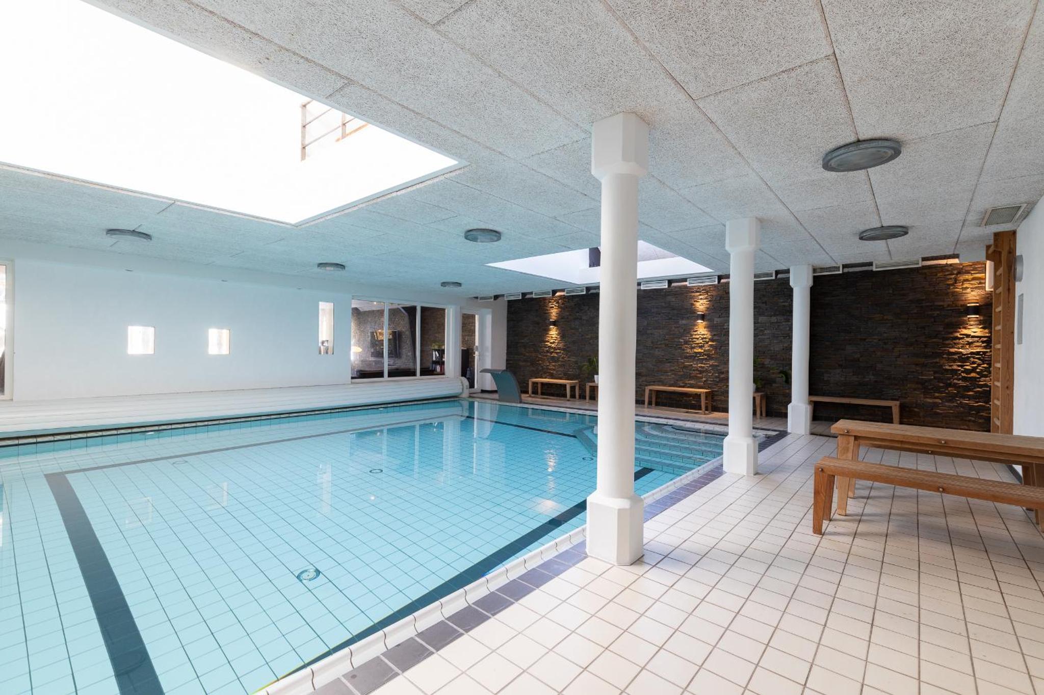 Langeland luksuslejlighed med pool og spa