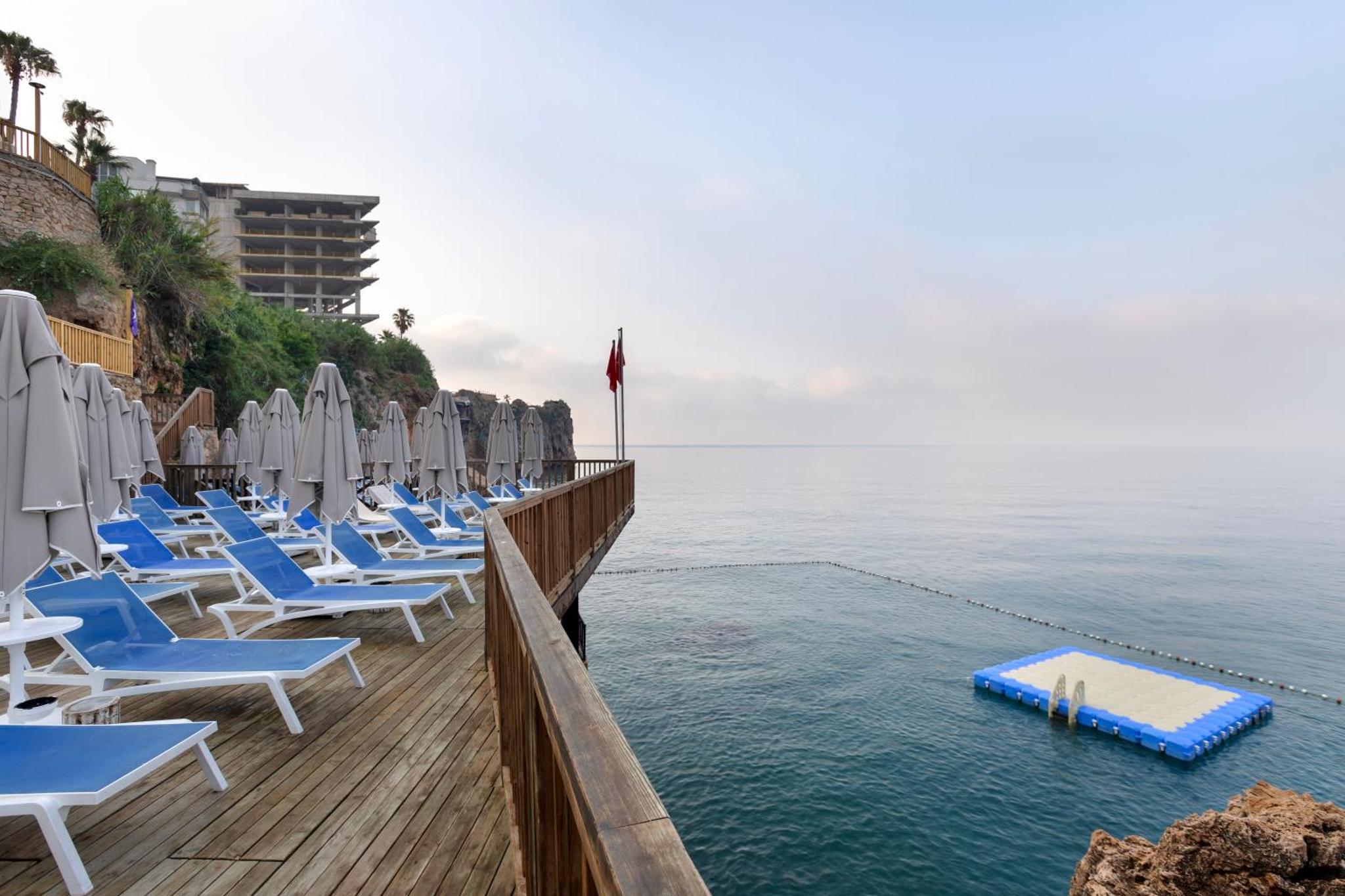 Ramada Plaza by Wyndham Antalya Hotel
