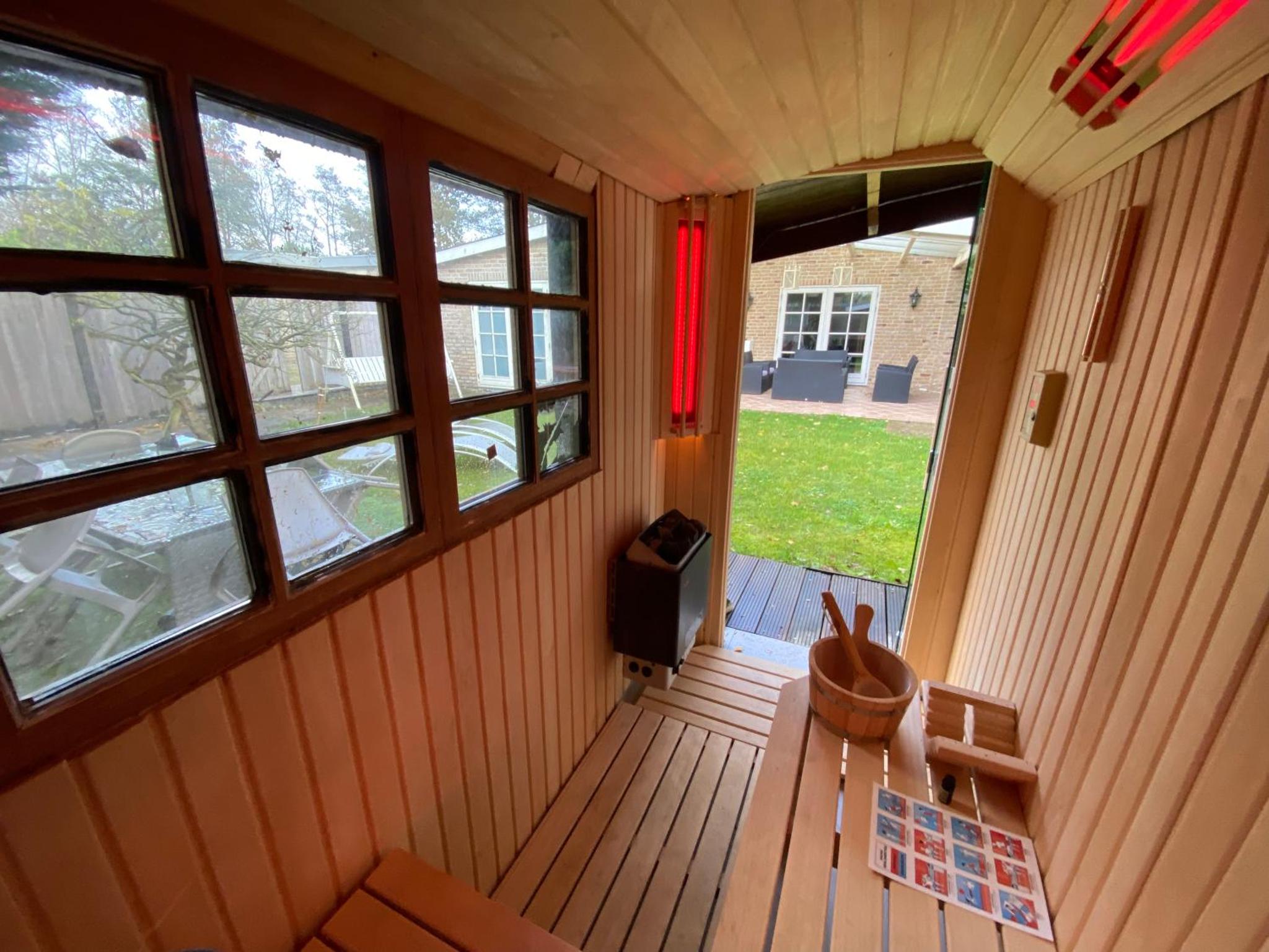 Spaanse Bungalow nabij Amsterdam with Sauna and steam sauna