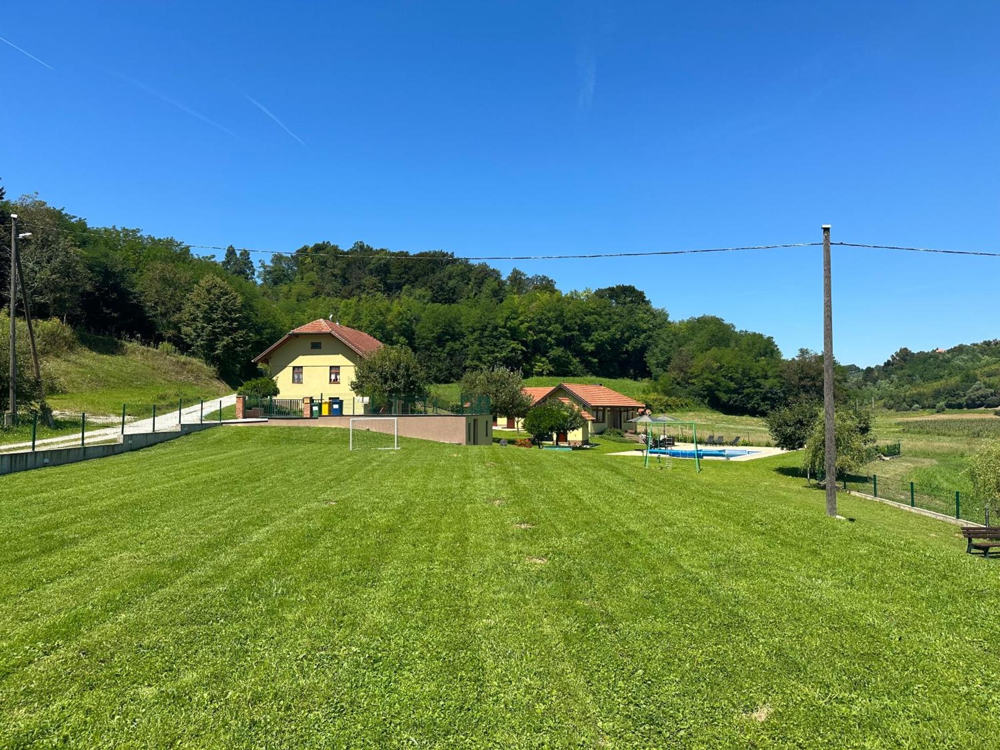 Ruralna Kuca 'Villa Zagorka' Za Odmor Sa Bazenom I Bočalištem