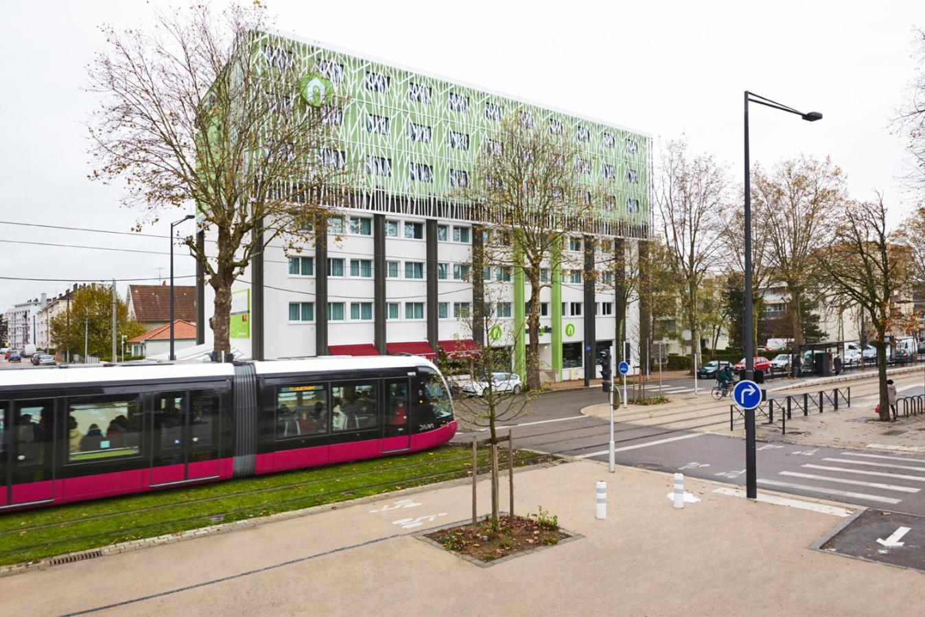 Campanile Dijon Congrès Clémenceau