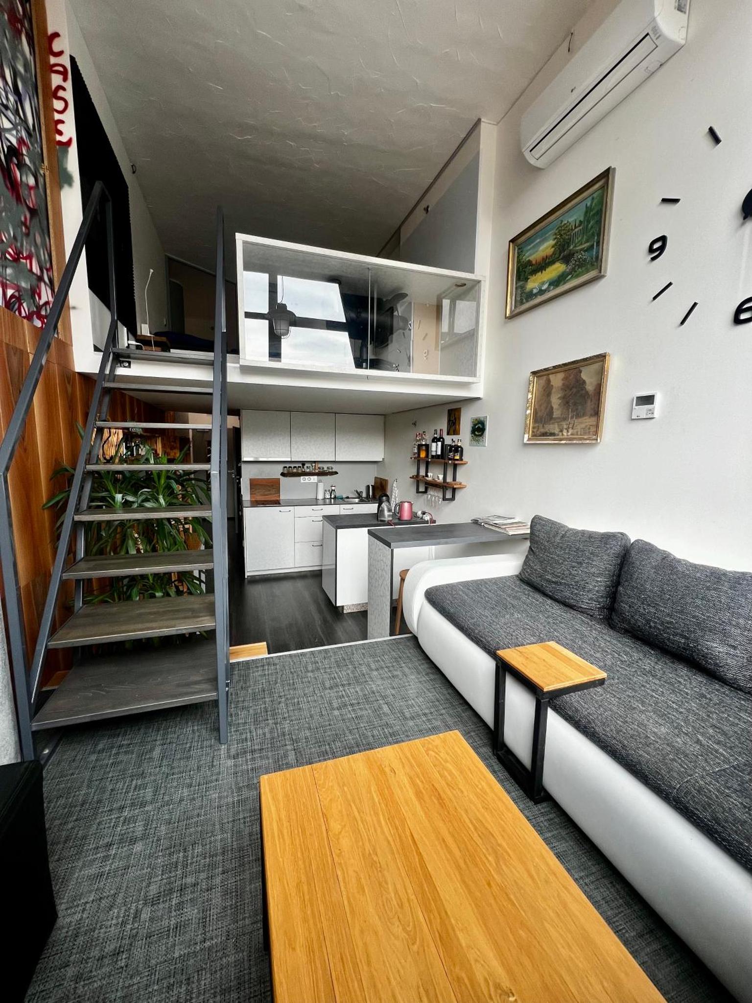 1 bedroom loft apartment
