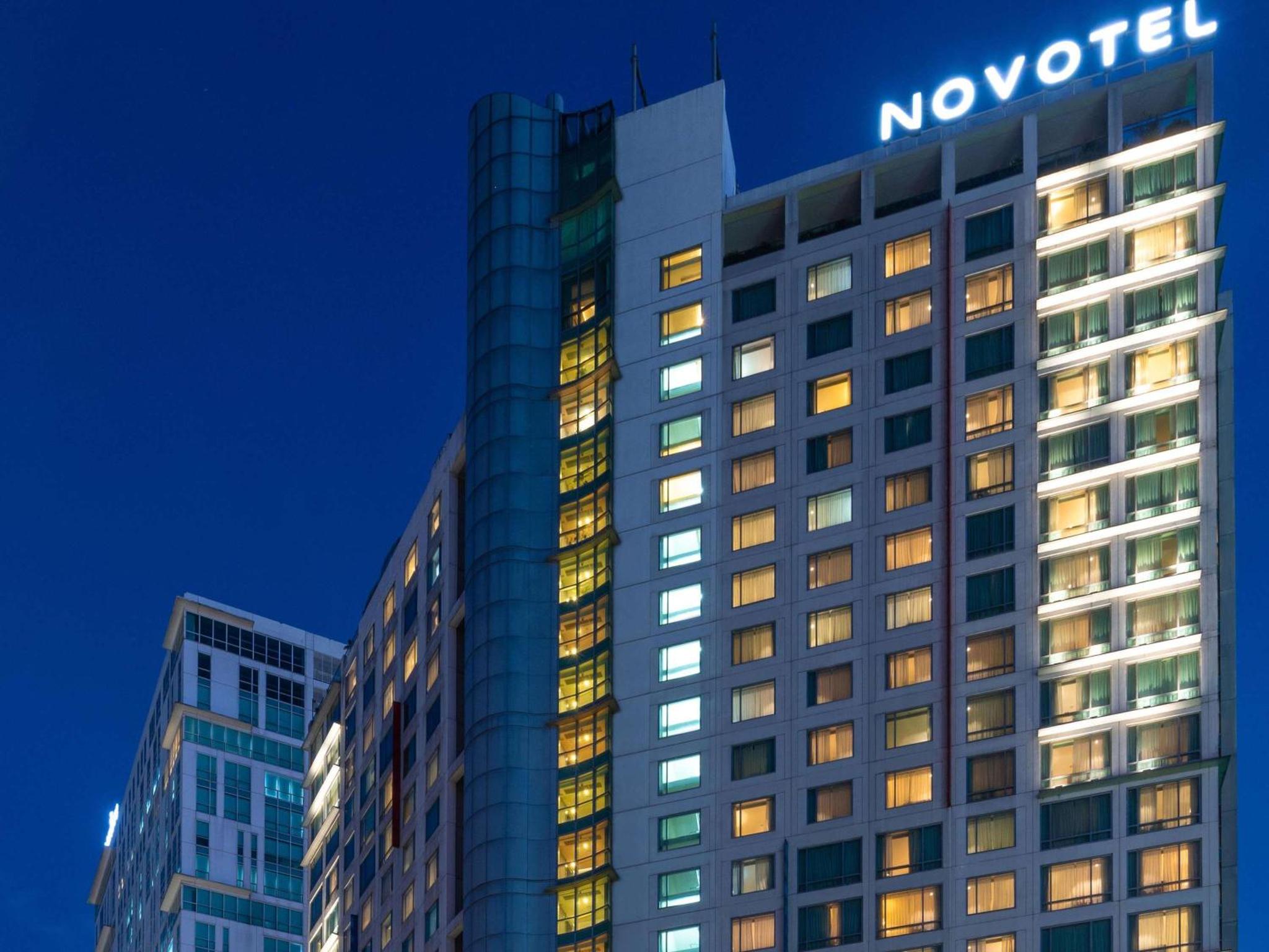 Novotel Manila Araneta Center