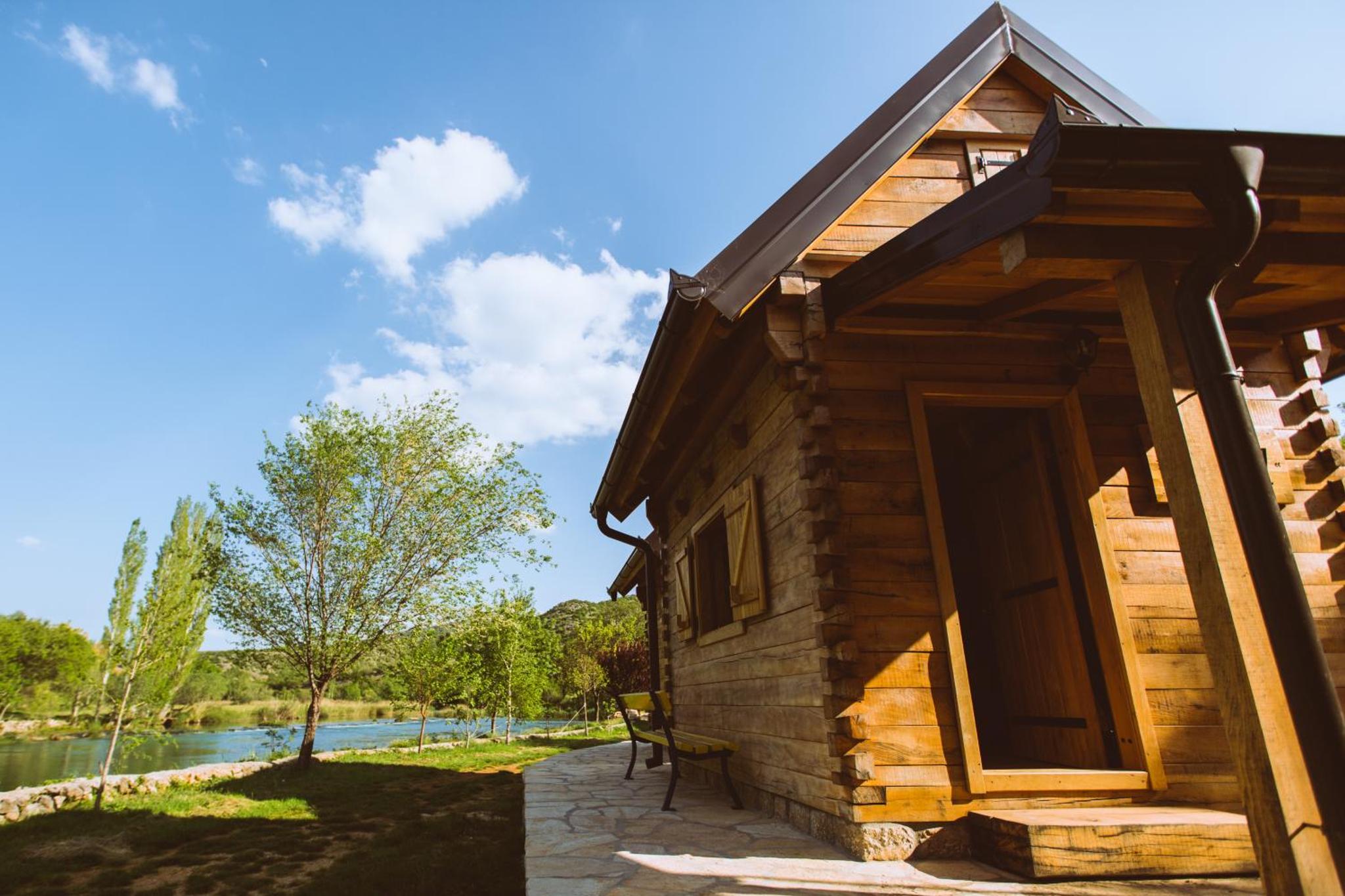 River huts Zrmanja