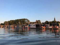 noclegi Kamień Pomorski Hausboot- Domy na wodzie - Houseboat Porta Mare