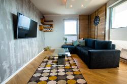 noclegi Gdańsk Grand Apartments - Apartment on the 17th floor with panorama of the Old Town