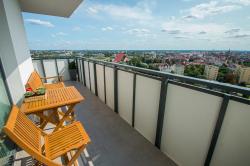 noclegi Gdańsk Grand Apartments - Apartment on the 17th floor with panorama of the Old Town