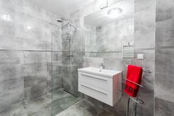 noclegi Ustka Apartamenty Bałtyckie - Bulwar Portowy - widok na port, centrum, najlepsza lokalizacja w Ustce