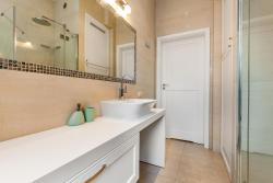 noclegi Sopot Apartamenty Black&White - Apartament Royal - free parking