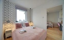 noclegi Dziwnówek PINK APARTMENT Leśne Tarasy