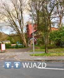 noclegi Słupsk LAS SŁUPSKI PREMIUM PANORAMIC APARTAMENT NR8 Wifi Netflix Smart TV55 pełna kuchnia sypialnia salon kąpielowy dwuosobowa wanna TV w łazience