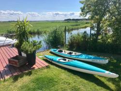 noclegi Świnoujście Baltic Waterfront Yacht House - PRIVATE Garden & Watersports Included