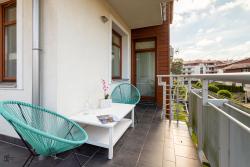 noclegi Gdańsk Jasny Apartament Victus z Parkingiem by Noclegi Renters