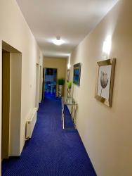 noclegi Słupsk Słupsk forest PREMIUM HOTEL APARTAMENT M6 - Kaszubska street 18 - Wifi Netflix Smart TV50 - two bedrooms two extra large double beds - up to 6 people full - pleasure quality stay