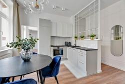 noclegi Sopot Capri - Cozy & Comfortable near Sopot Beach by Lion Apartments