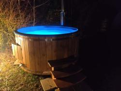 noclegi Kopalino Zielony Domek z jacuzzi nizsza cena min 4 dni