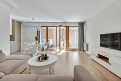 noclegi Gdańsk Aura - Riverside & Parking by Downtown Apartments