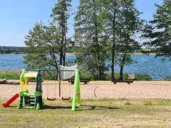 noclegi Kurzętnik Siedlisko nr 5A nad jeziorem Skarlińskim, jezioro, mazury, domki letniskowe, bania