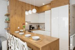 noclegi Kołobrzeg Tolles Familienapartment mit 3 Schlafzimmern einer Terrasse und Garage by Jantar Apartamenty