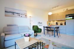 noclegi Kołobrzeg SPA Nadmorskie Tarasy Nemo Apartamenty Kołobrzeg - Latarnia morska - Port