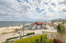 noclegi Gdynia Dom & House - Apartament Orłowskie Molo przy plaży z widokiem na morze