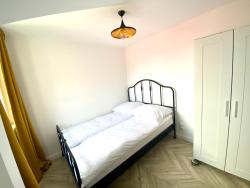 noclegi Sanok Apartament Sanok-z widokiem na rynek i tarasem