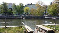 noclegi Kołobrzeg Apartament nad Parsętą w centrum - prywatne miejsce postojowe & dwa rowery