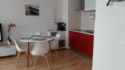 noclegi Jastrzębia Góra 9 APARTAMENT VILLA NORD - parking