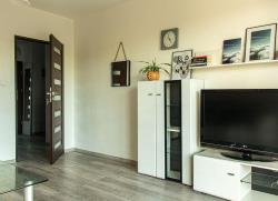 noclegi Gdańsk Apartment 50m2 with a large living room, bedroom, balcony and free private parking