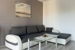 noclegi Gdańsk Apartment 50m2 with a large living room, bedroom, balcony and free private parking