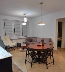 noclegi Gdynia Apartment RAMUŁTA 53 Gdynia balcony Netflix PS4