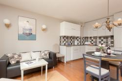 noclegi Gdynia Elegancki Apartament w Centrum Gdyni z Parkingiem by Noclegi Renters
