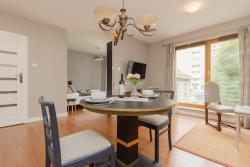 noclegi Gdynia Elegancki Apartament w Centrum Gdyni z Parkingiem by Noclegi Renters