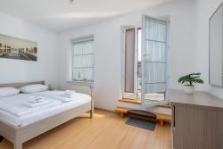 noclegi Świnoujście Świnoujście Chrobrego Two-Bedroom Apartment by Noclegi Renters