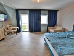 noclegi Ustronie Morskie Comfortable apartment for 3 persons right by the sea, Ustronie Morskie
