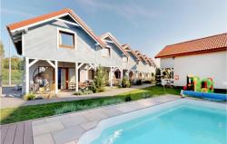 noclegi Karwia Nice Home In Karwia With Outdoor Swimming Pool, Wifi And Heated Swimming Pool