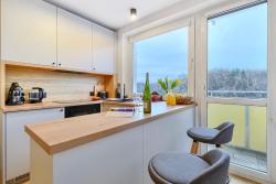 noclegi Gdynia Apartament 4 Pory Roku PRZY PLAŻY Z WIDOKIEM NA MORZE