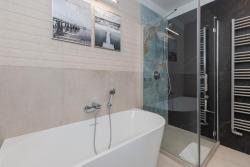 noclegi Sopot Beach Apartment with Balcony near the Beach in Sopot by Noclegi Renters