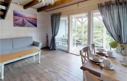 noclegi Karwia Stunning Home In Karwia With Outdoor Swimming Pool, Heated Swimming Pool And 2 Bedrooms