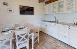noclegi Karwia Lovely Home In Karwia With Heated Swimming Pool