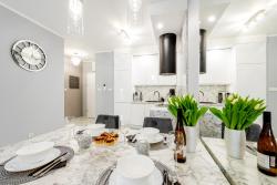 noclegi Kołobrzeg Unique Baltic Apartments - Apartament z garażem
