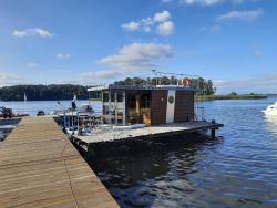 noclegi Ruciane-Nida Houseboat Deneb pływający domek