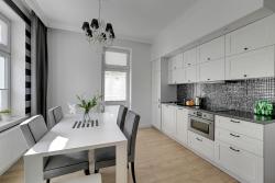 noclegi Sopot Glamour przestronny apartament obok Monte Cassino by Grand Apartments