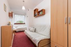 noclegi Łukęcin Holiday House "Słoneczna" with Garden by Noclegi Renters