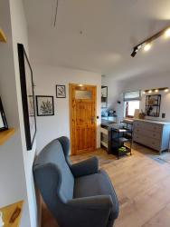 noclegi Kołczewo Zakatek Mala-apartamenty nad jeziorem