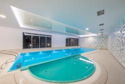 noclegi Gdańsk Waterlane Apartment SPA&Wellness, Pool by Renters